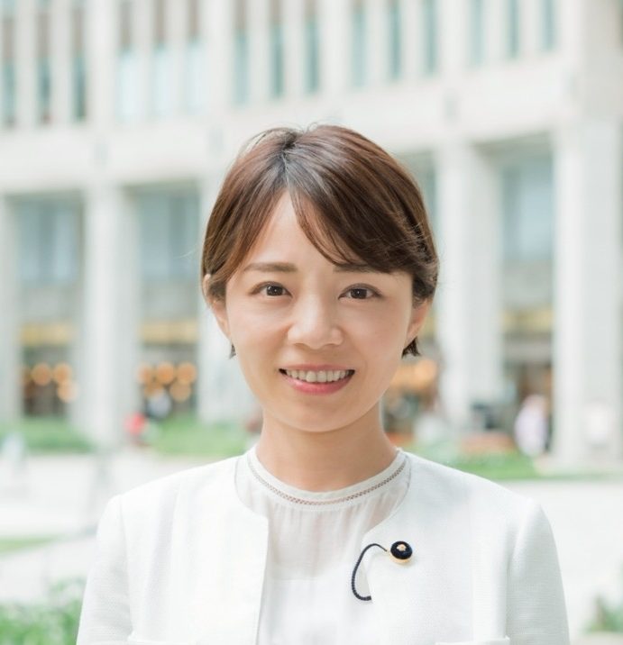 笹岡ゆうこ